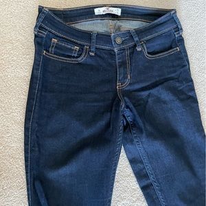 Hollister Dark Wash Women’s Skinny Jeans - Size 25